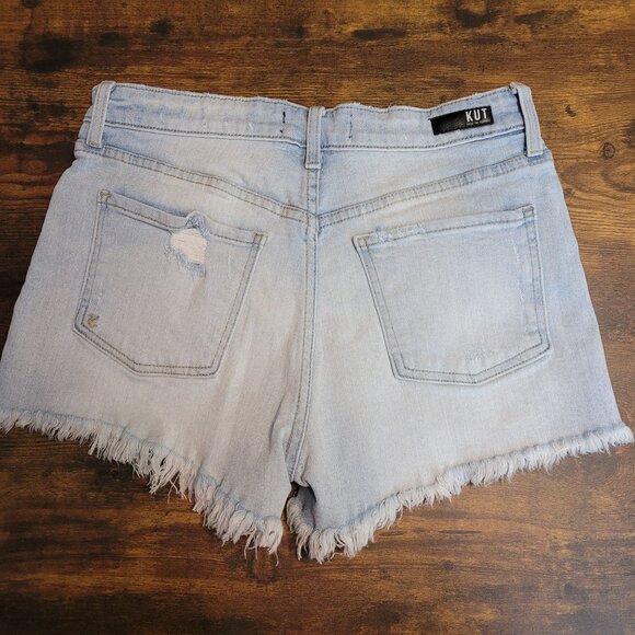 Kut From The Kloth Cut Off Shorts Size 6 Mid Rise Stretch Ripped Light Wash - Picture 2 of 10